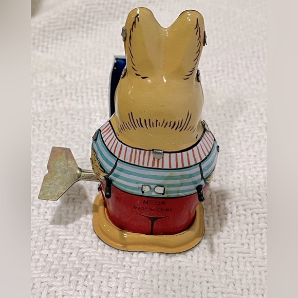 1980s vintage tin Litho wind up toy bunny with cart, collectibles works! - Picture 5 of 5